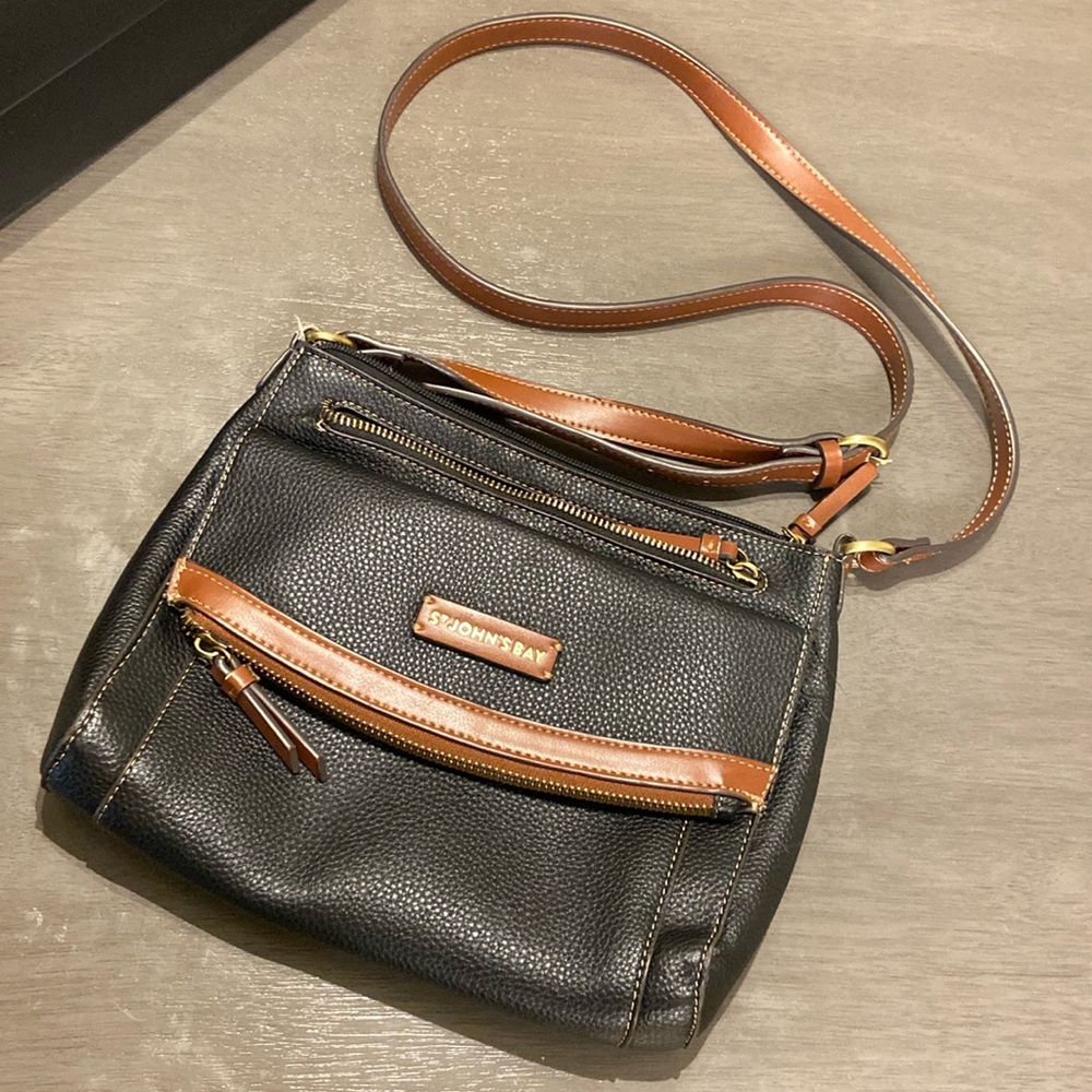 St. John’s Bay Black And Brown Crossbody Bag